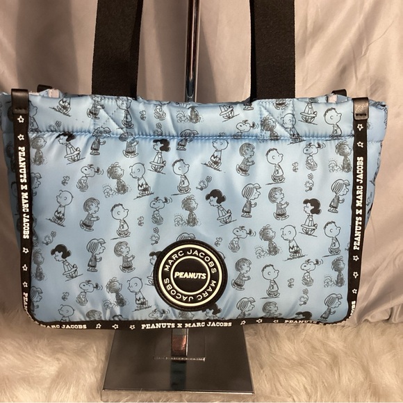 Marc Jacob’s x Peanuts Snoopy Character Printed Blue Nylon Puffy Tote NWOT - Picture 14 of 14